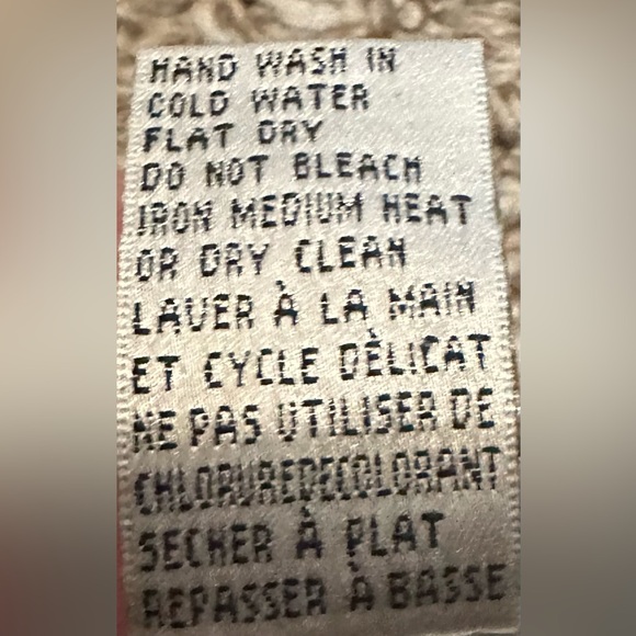 Joseph A. Qu’est-cequec’est Silk Woman’s Cardigan - Picture 6 of 6